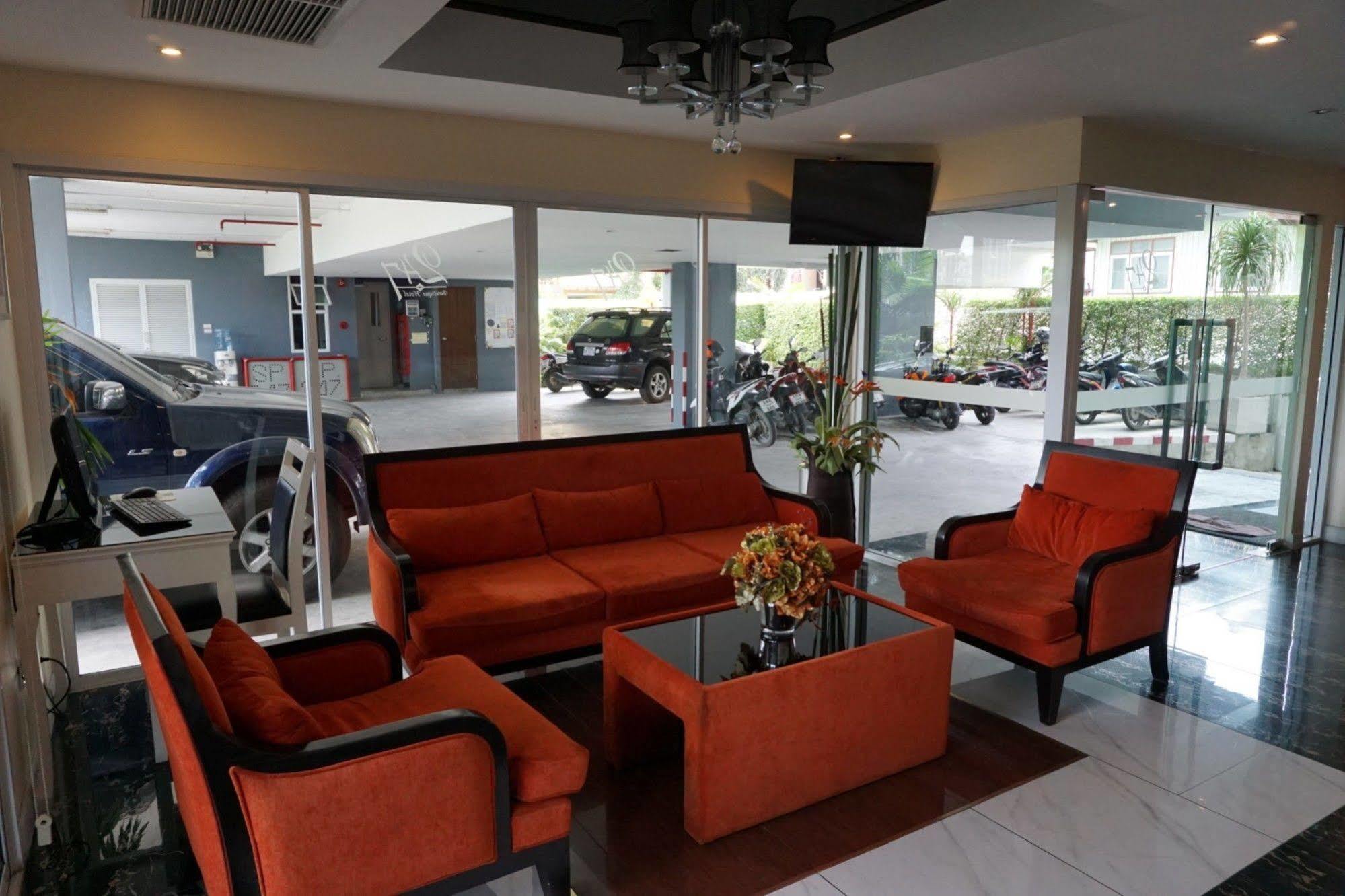 247 Boutique Hotel Pattaya Dış mekan fotoğraf
